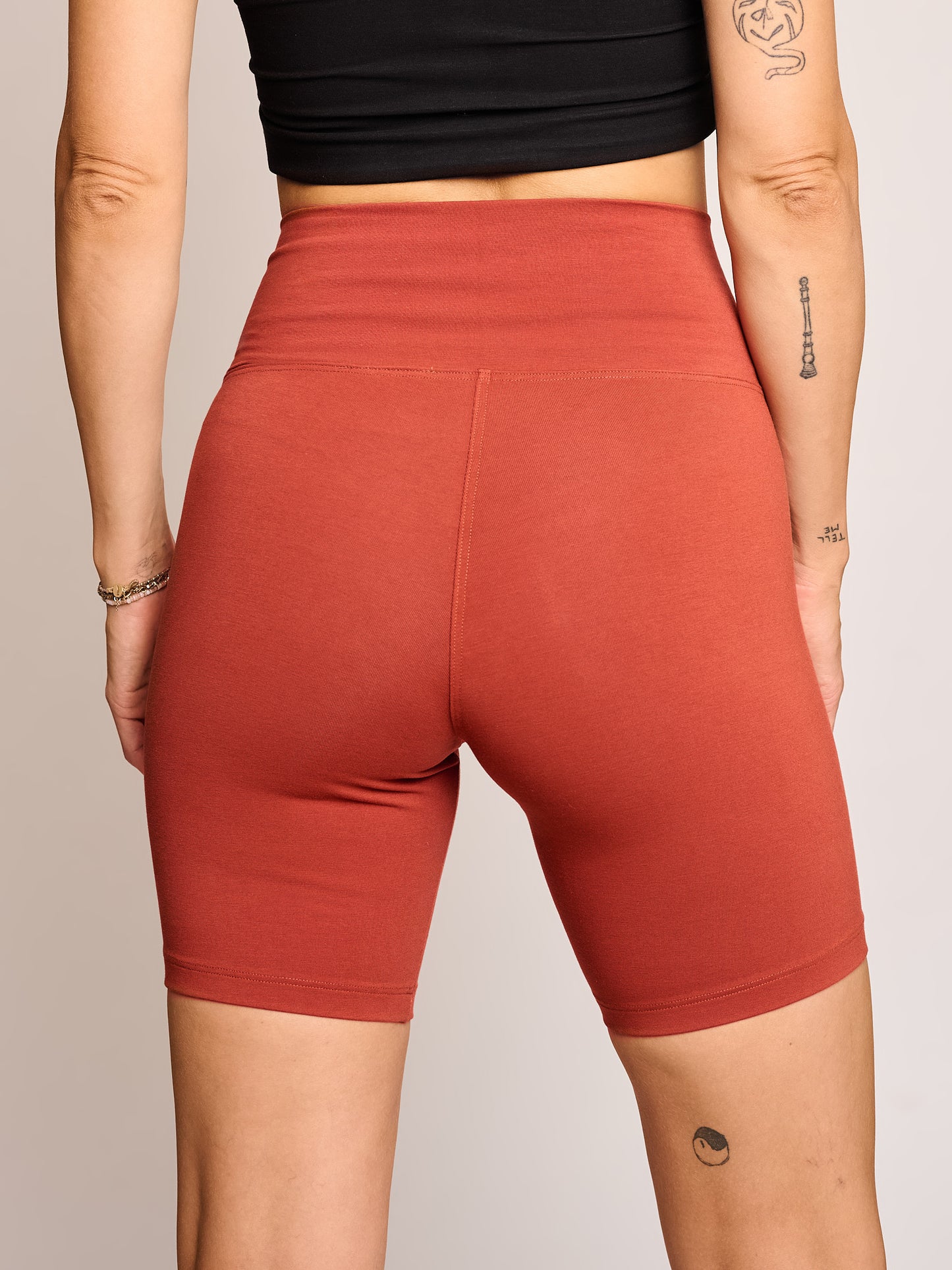 Yoga Shorts Henna